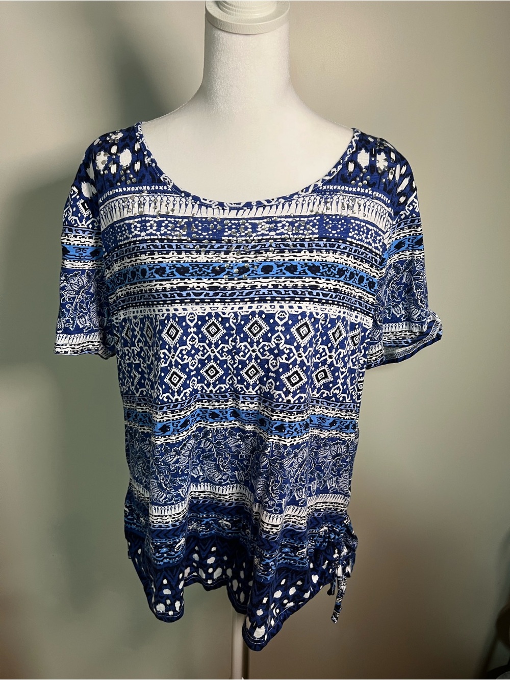 Gloria Vanderbilt Blue & White Printed Short Sleeve Tee